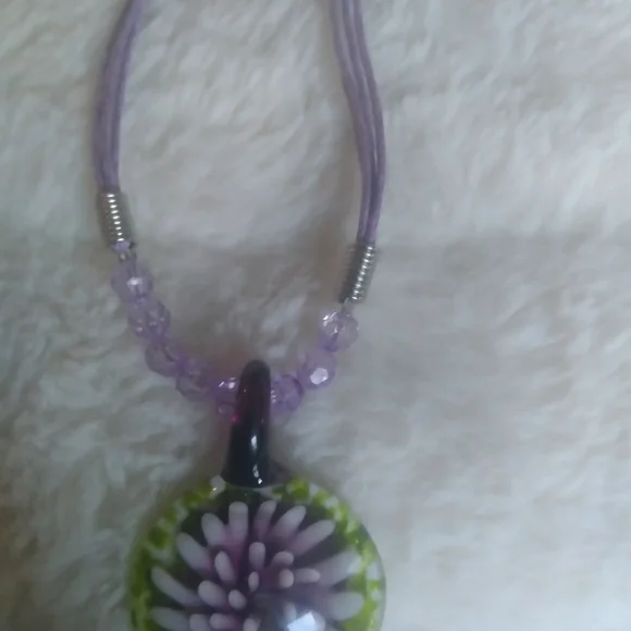 RELISTED🎉Host Pick 9/11 NWOT Purple Calla Lily Green Glass Flower Pendant - Picture 9 of 15